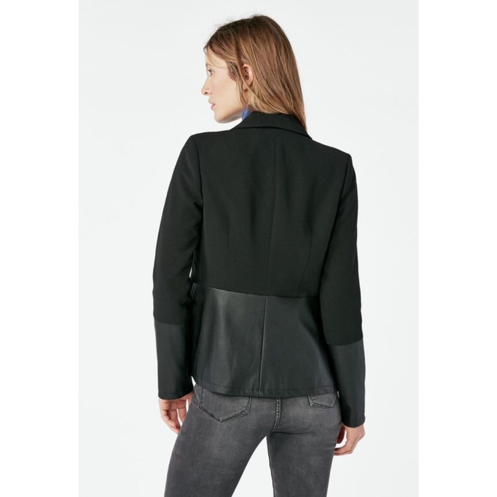 NWT Mixed Fabric Blazer